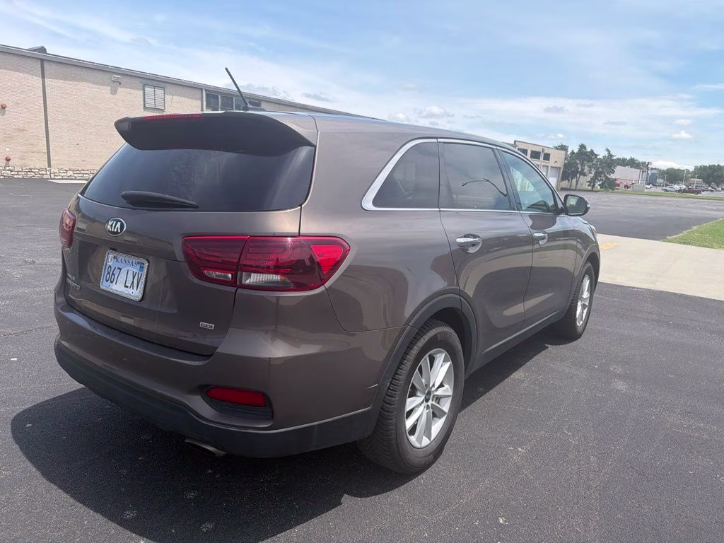 2020 Dragon Brown Kia Sorento LX FWD SUV