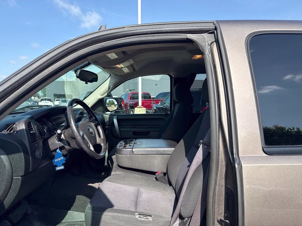 2012 Mocha Steel Metallic Chevrolet Silverado 1500 LT 4X4 Truck