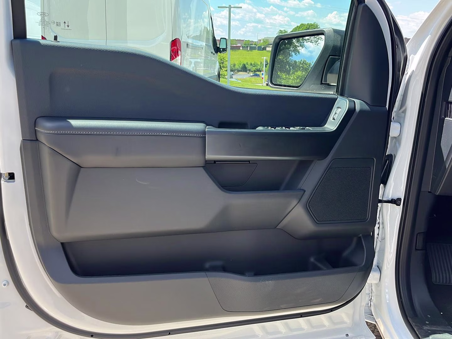 2026 Oxford White Ford F-150 STX 4X4 Truck