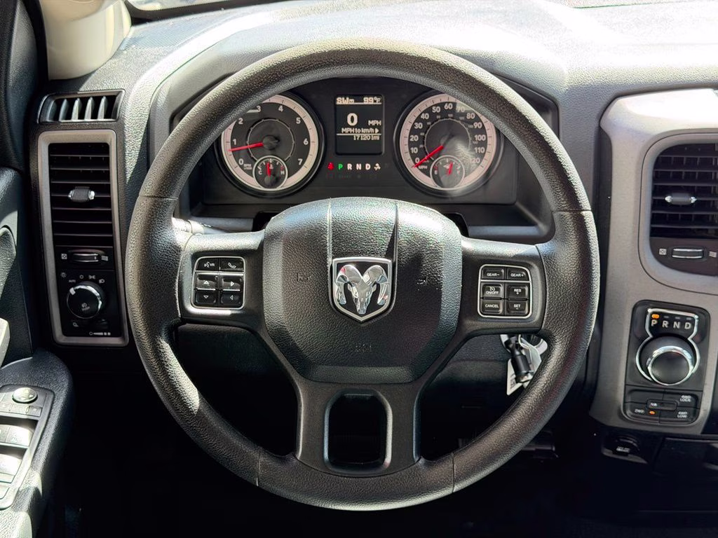 2017 Bright White Clearcoat Ram 1500 Express 4X4 Truck