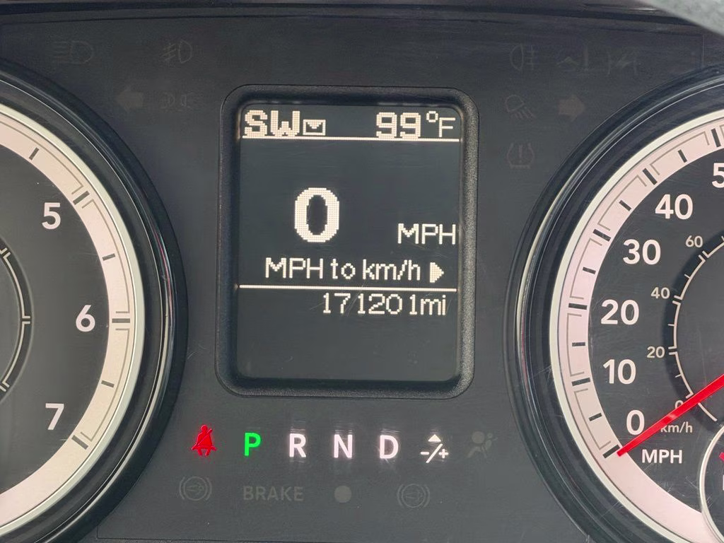 2017 Bright White Clearcoat Ram 1500 Express 4X4 Truck