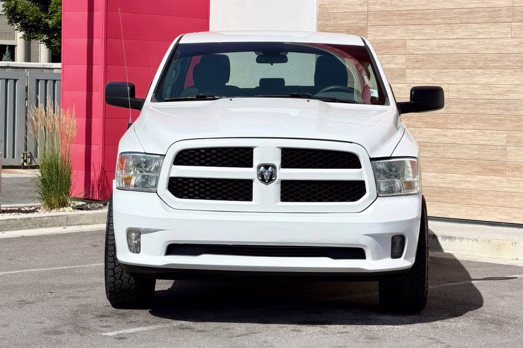 2017 Bright White Clearcoat Ram 1500 Express 4X4 Truck