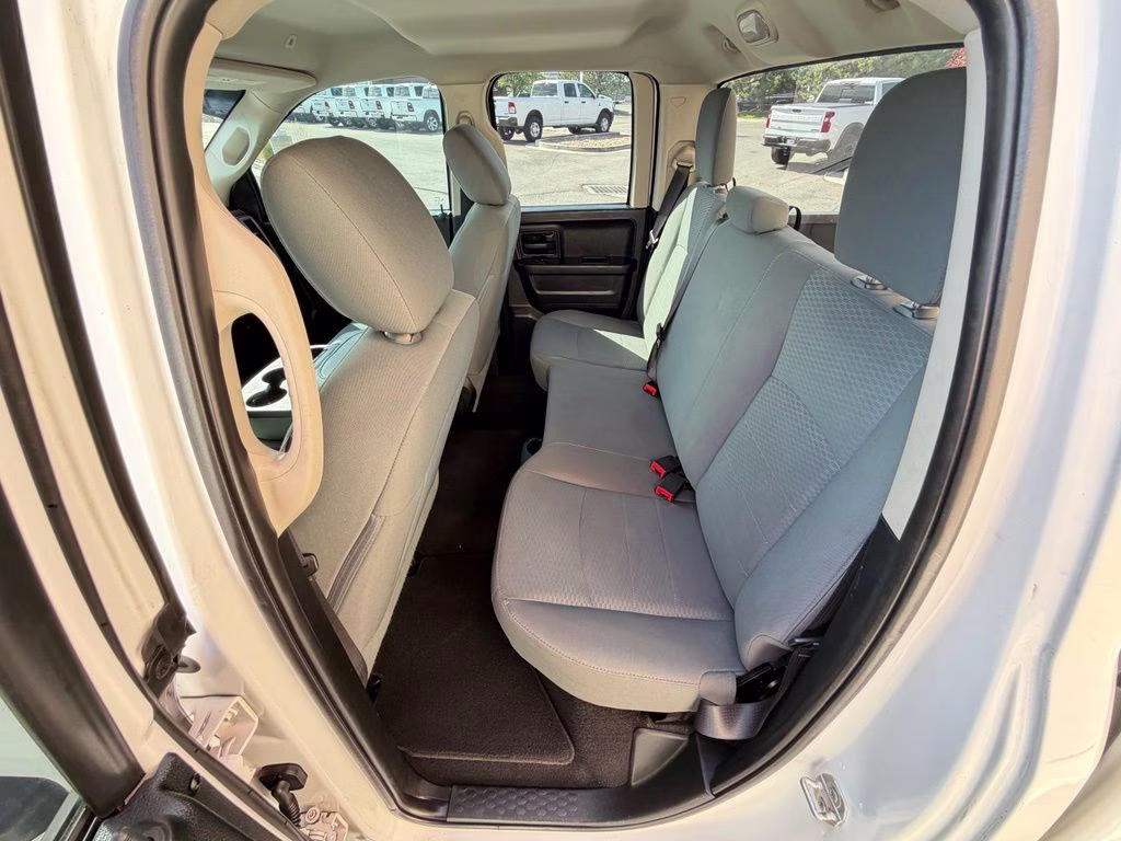 2017 Bright White Clearcoat Ram 1500 Express 4X4 Truck