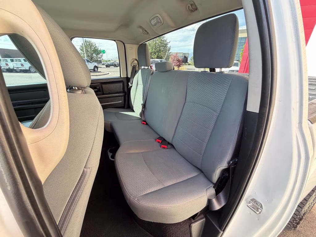 2017 Bright White Clearcoat Ram 1500 Express 4X4 Truck