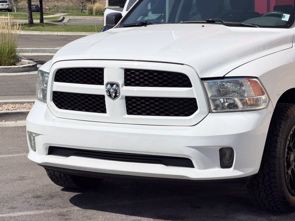 2017 Bright White Clearcoat Ram 1500 Express 4X4 Truck