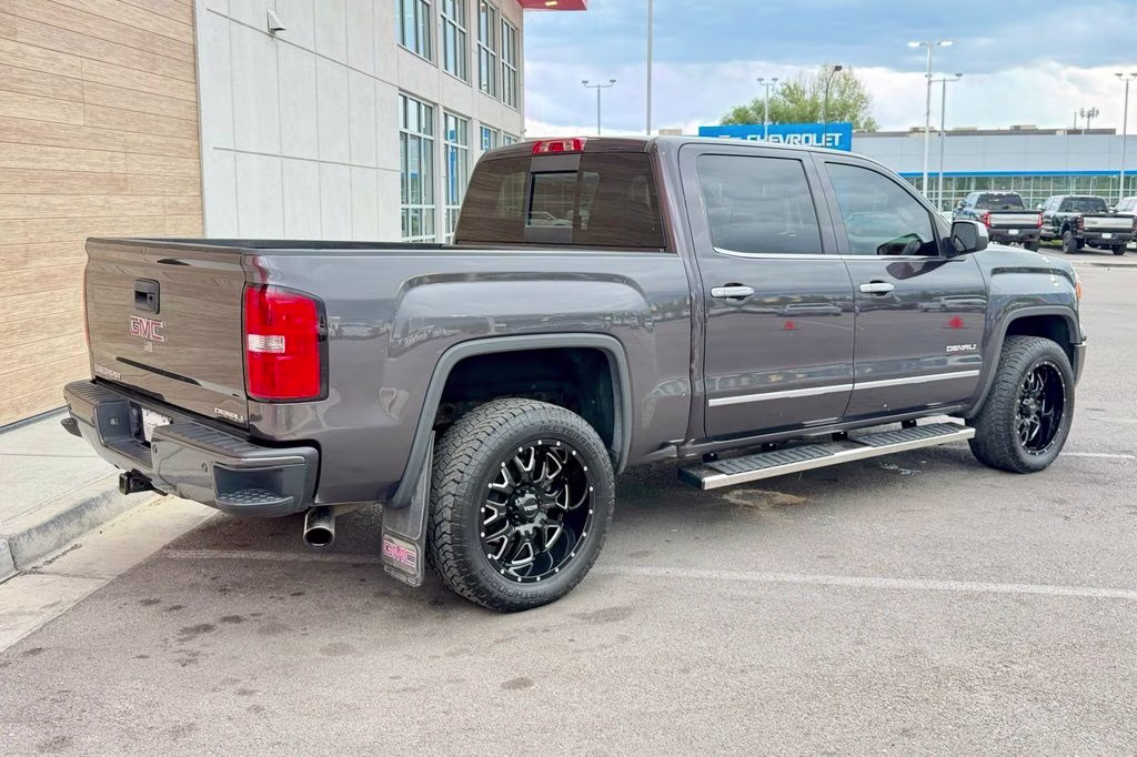 2015 Gray GMC Sierra 1500 Denali 4X4 Truck