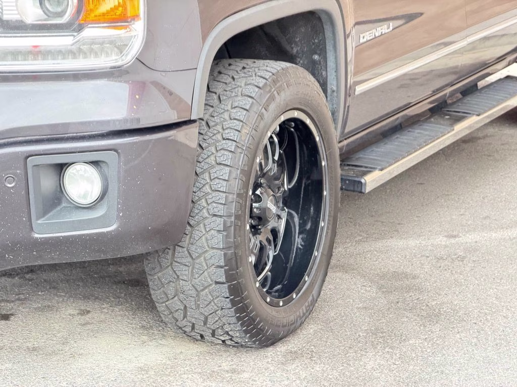 2015 Gray GMC Sierra 1500 Denali 4X4 Truck
