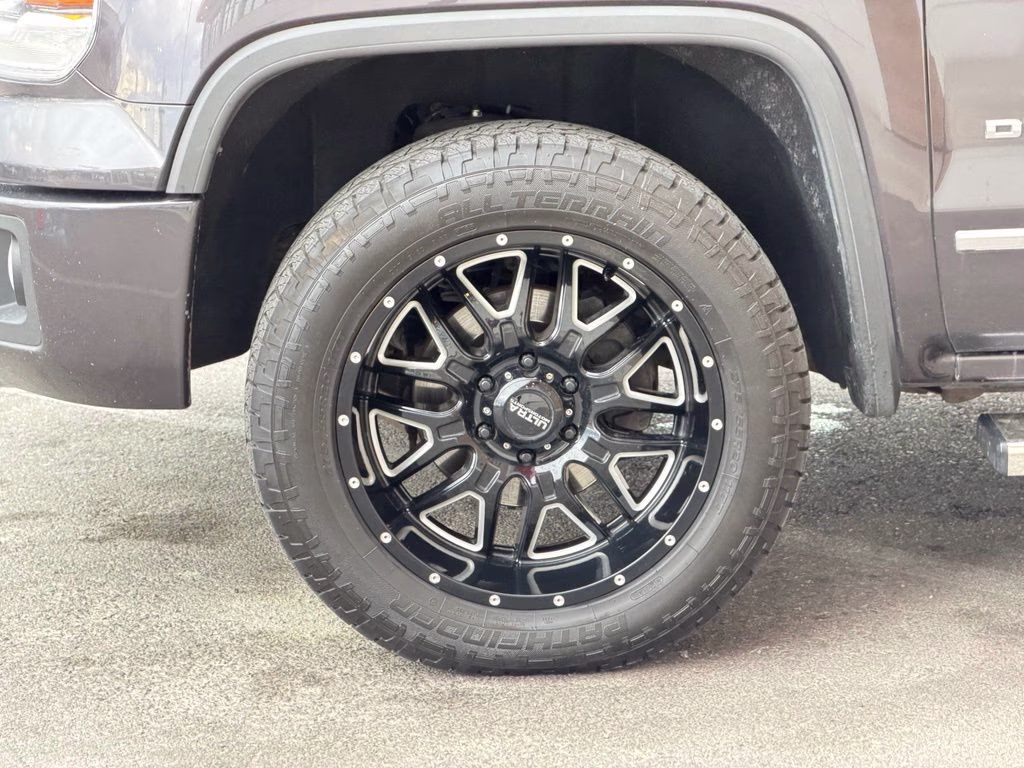 2015 Gray GMC Sierra 1500 Denali 4X4 Truck