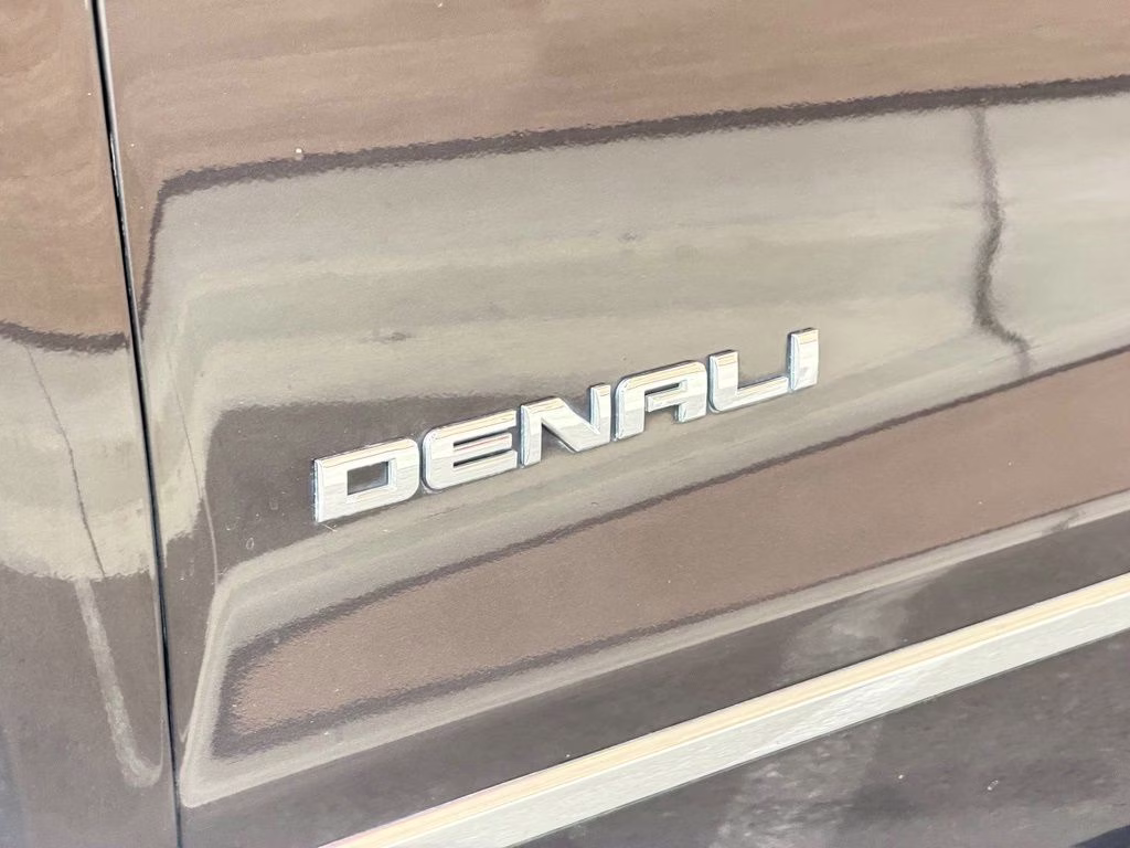 2015 Gray GMC Sierra 1500 Denali 4X4 Truck