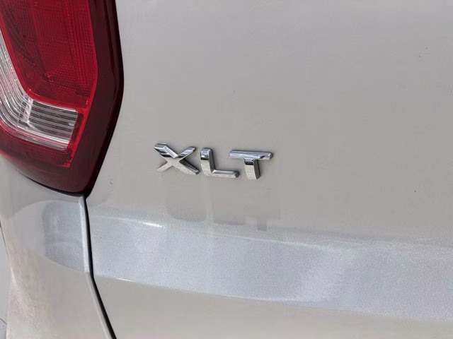 2019 Ingot Silver Ford Explorer XLT 4X4 SUV