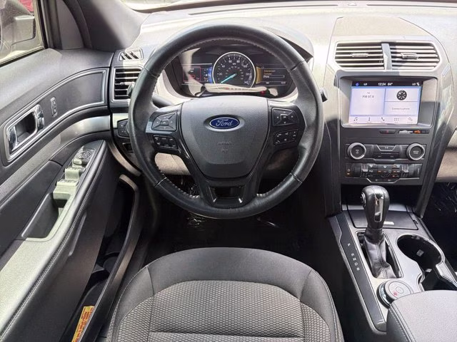 2019 Ingot Silver Ford Explorer XLT 4X4 SUV