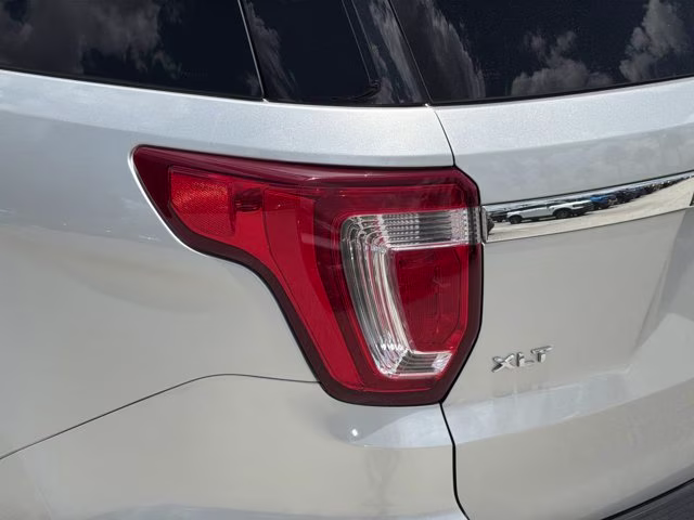 2019 Ingot Silver Ford Explorer XLT 4X4 SUV