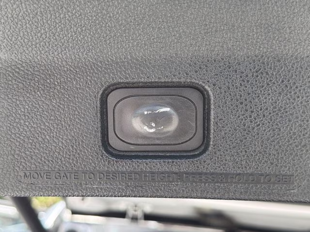 2019 Ingot Silver Ford Explorer XLT 4X4 SUV