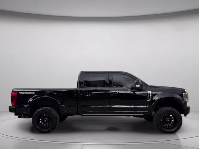 2022 Agate Black Metallic Ford Super Duty F-250 SRW Lariat 4X4 Truck