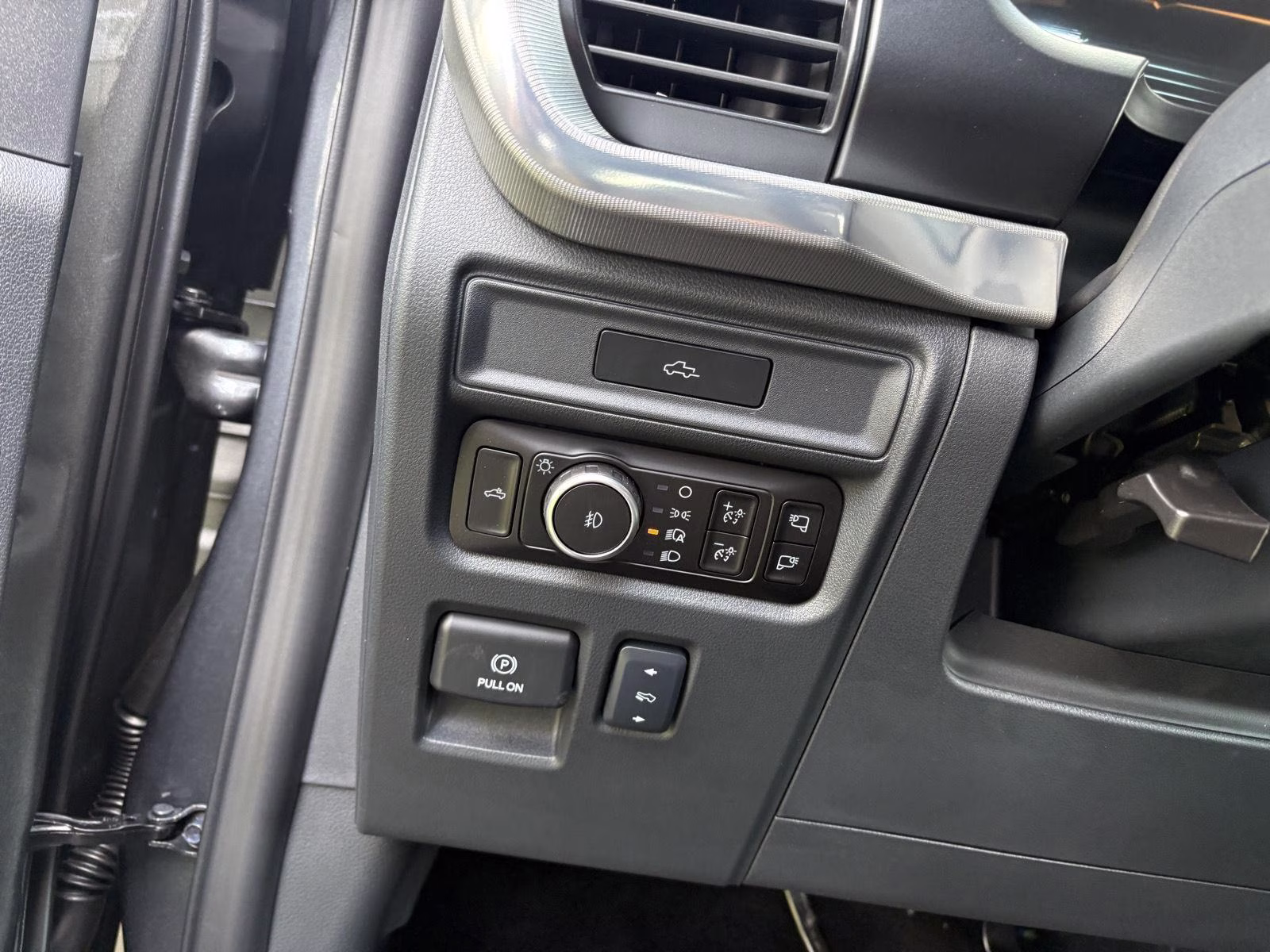 2026 Carbonized Gray Ford F-150 LARIAT 4X4 Truck