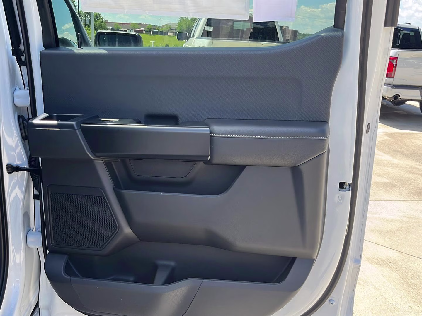 2026 Oxford White Ford F-150 STX 4X4 Truck