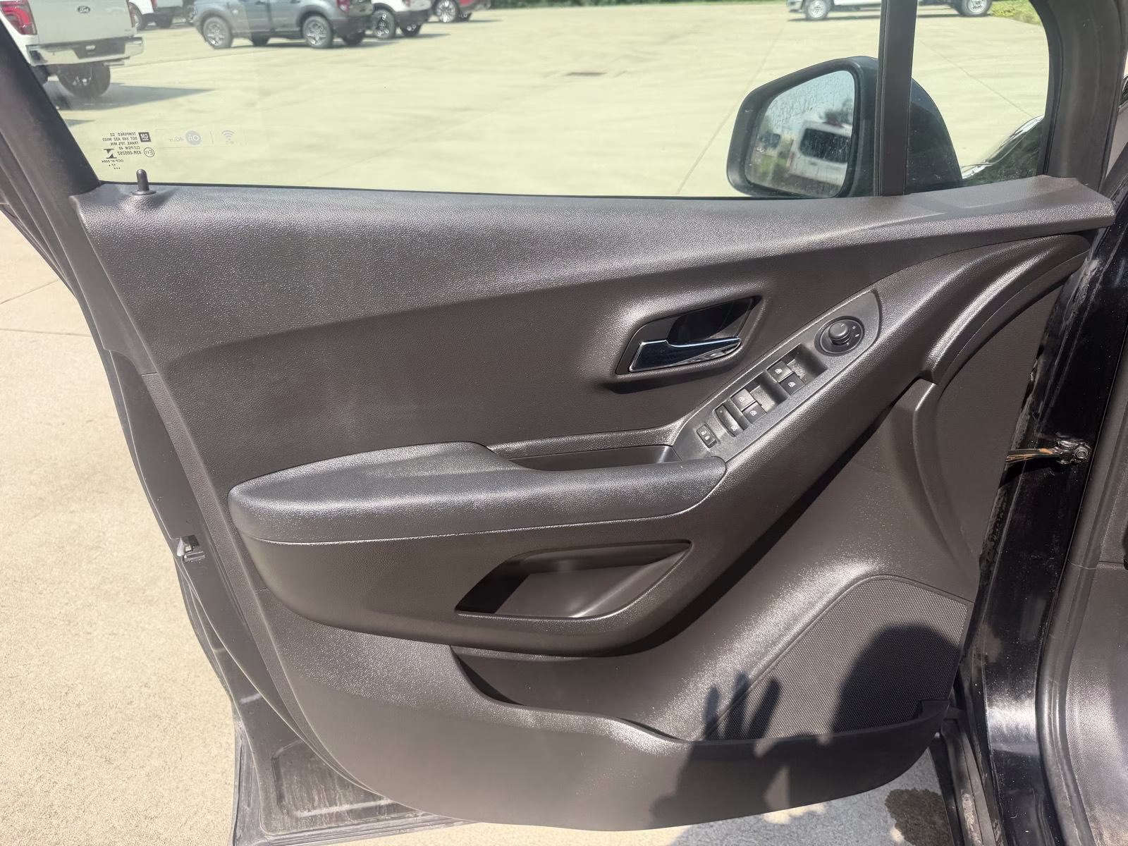 2018 Mosaic Black Metallic Chevrolet Trax LT FWD SUV