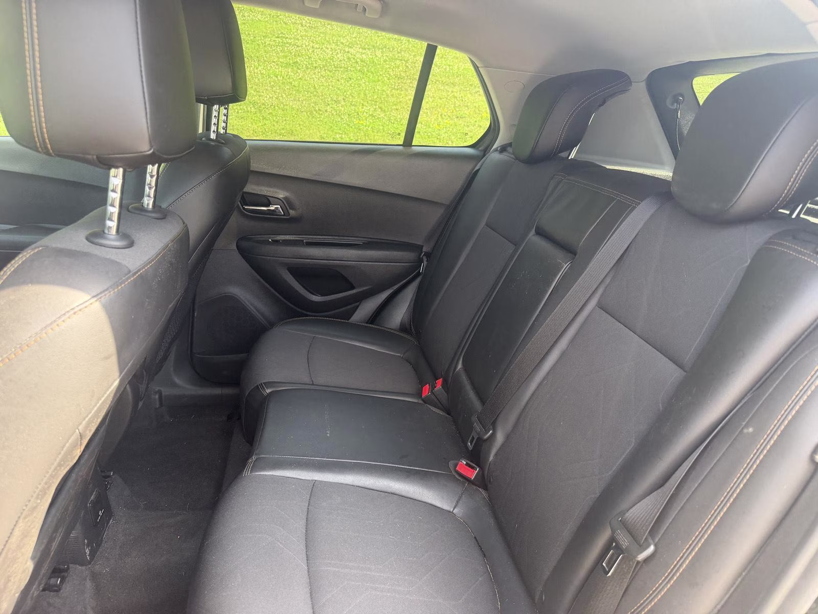 2018 Mosaic Black Metallic Chevrolet Trax LT FWD SUV