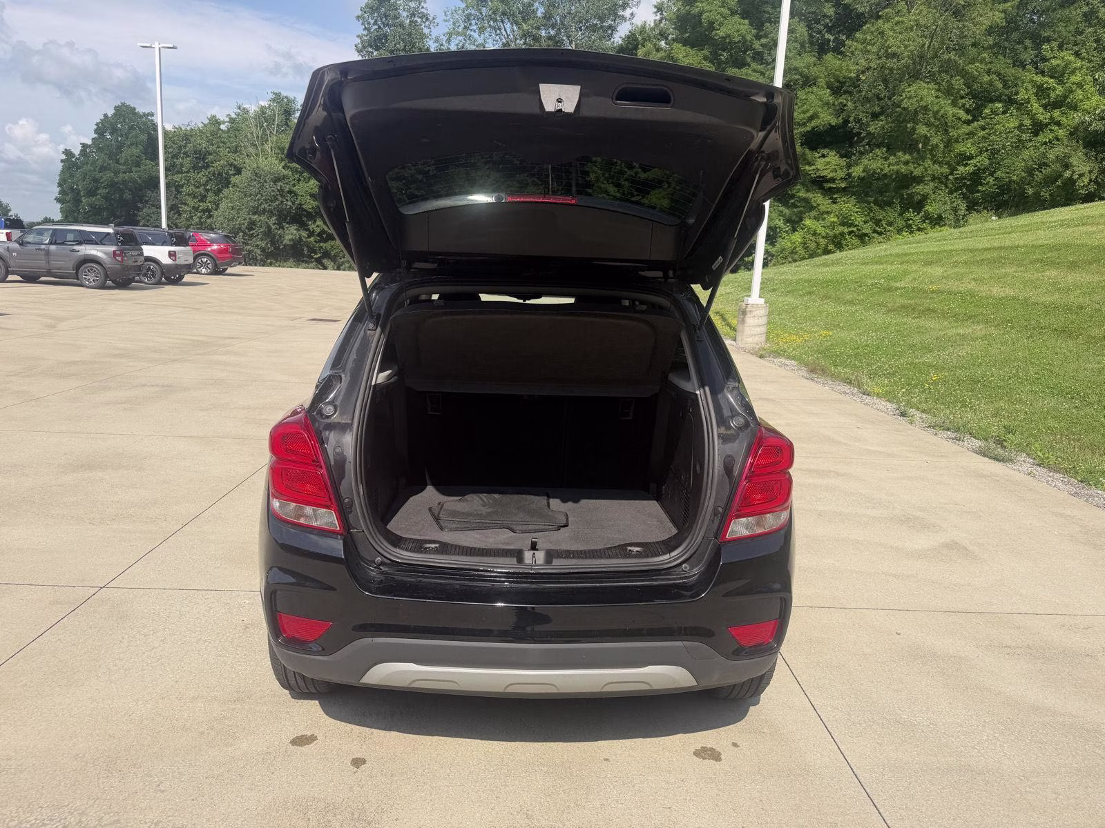 2018 Mosaic Black Metallic Chevrolet Trax LT FWD SUV