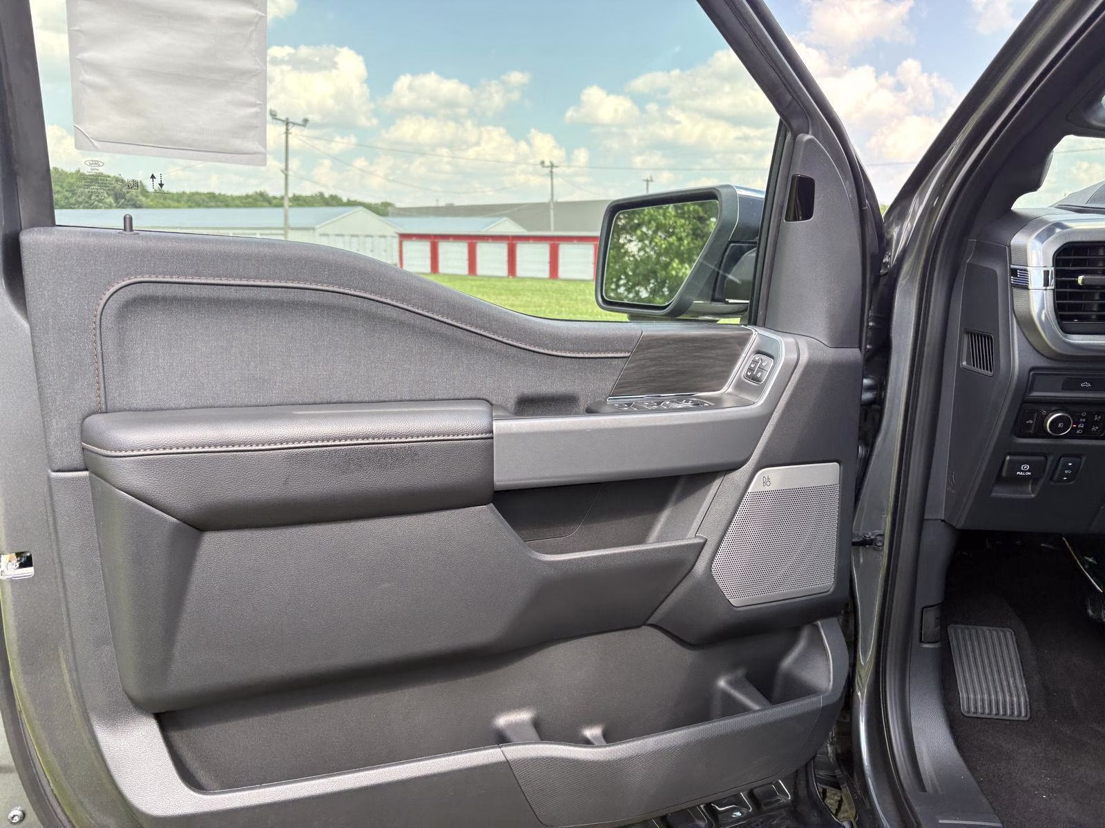 2026 Carbonized Gray Ford F-150 LARIAT 4X4 Truck