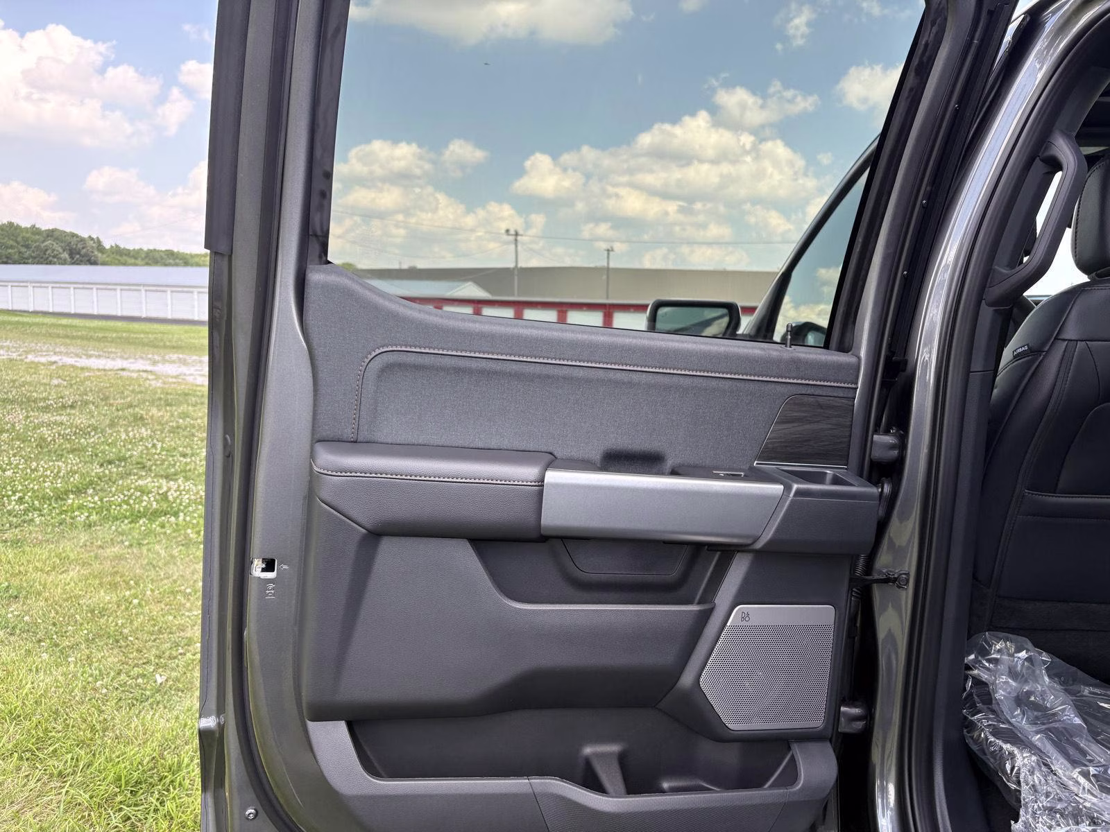 2026 Carbonized Gray Ford F-150 LARIAT 4X4 Truck