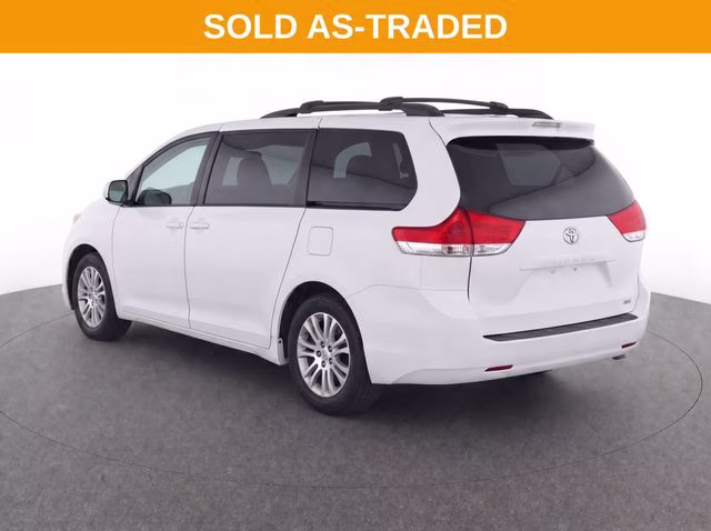 2012 Super White Toyota Sienna XLE FWD Van