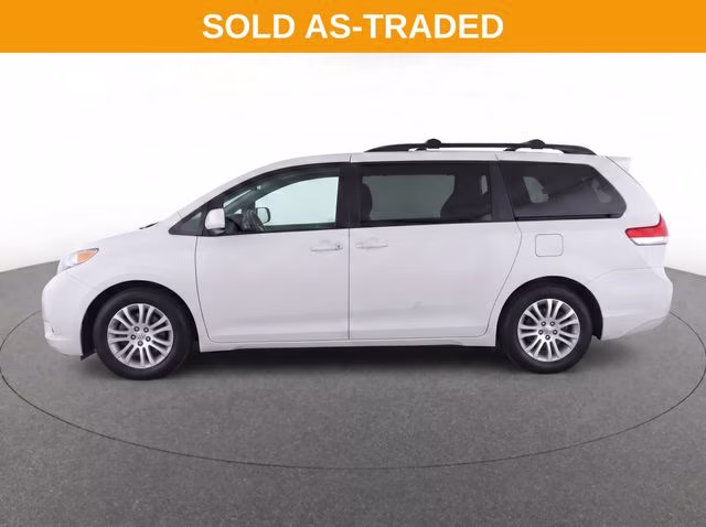 2012 Super White Toyota Sienna XLE FWD Van
