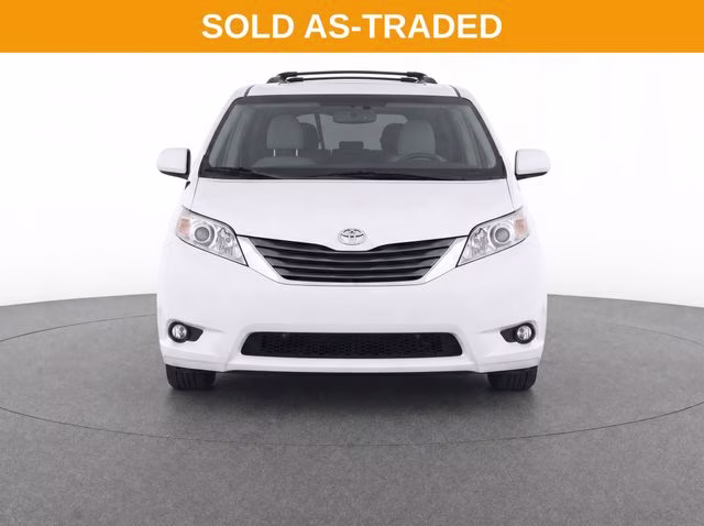 2012 Super White Toyota Sienna XLE FWD Van