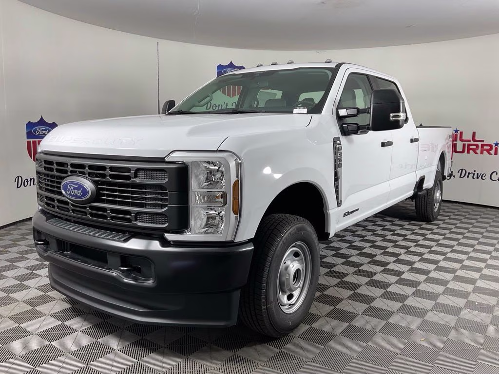 2026 Oxford White Ford Super Duty F-350 SRW XL 4X4 Truck