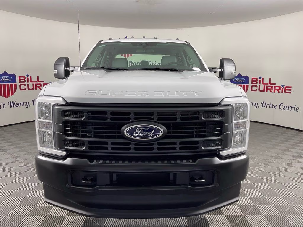 2026 Oxford White Ford Super Duty F-350 SRW XL 4X4 Truck