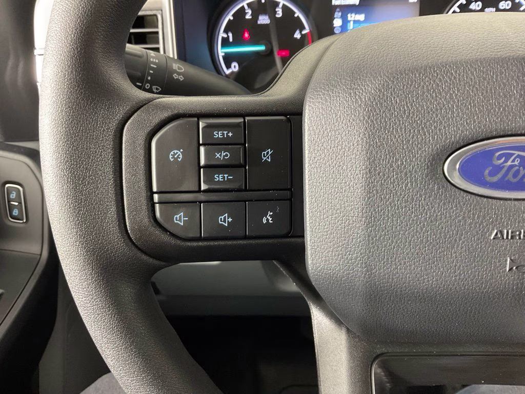 2026 Oxford White Ford Super Duty F-350 SRW XL 4X4 Truck