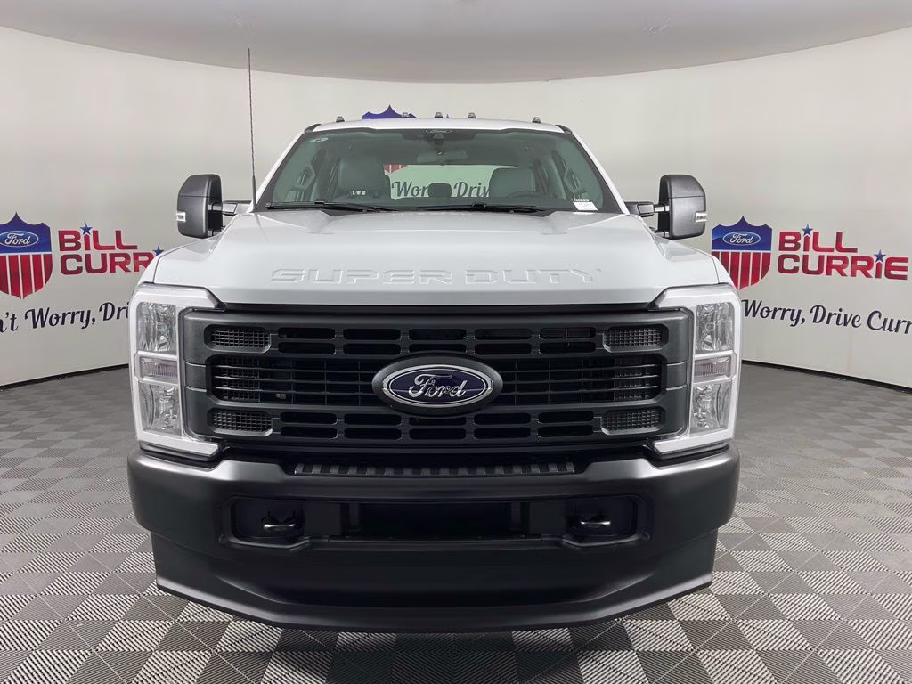2026 Oxford White Ford Super Duty F-350 SRW XL 4X4 Truck