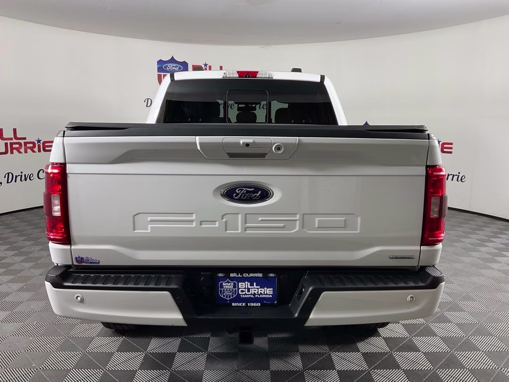 2021 Oxford White Ford F-150 XLT 4X4 Truck