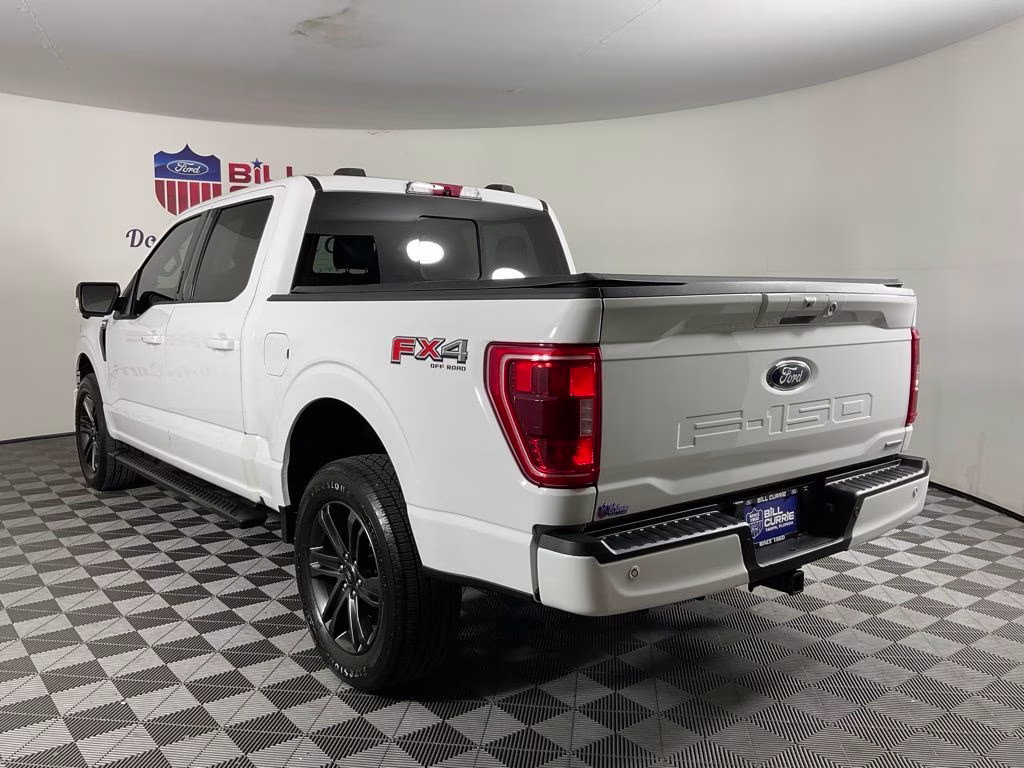 2021 Oxford White Ford F-150 XLT 4X4 Truck