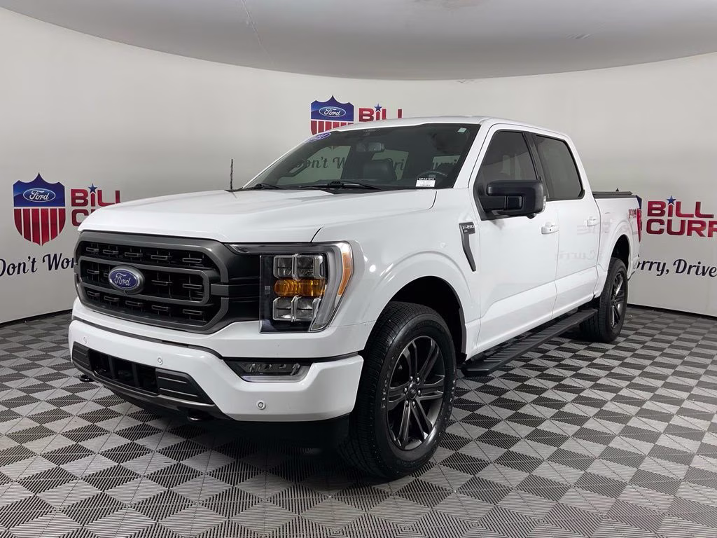 2021 Oxford White Ford F-150 XLT 4X4 Truck
