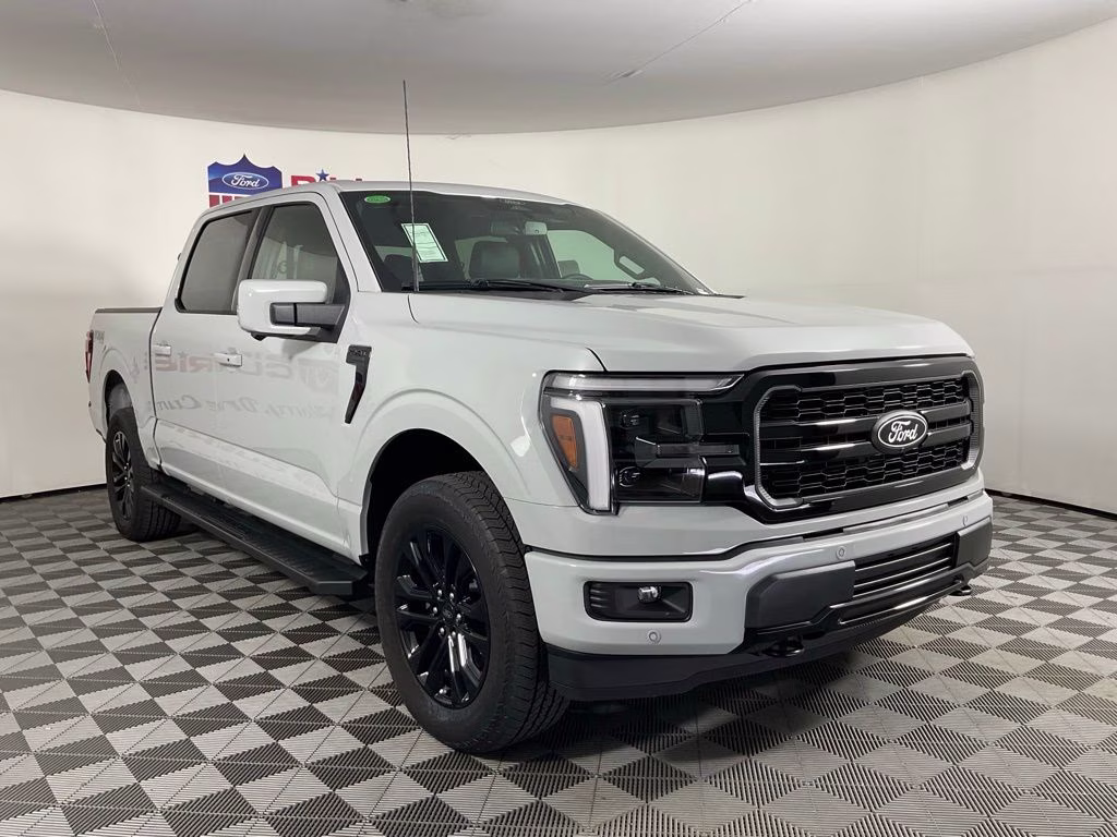 2026 Avalanche Ford F-150 Lariat 4X4 Truck