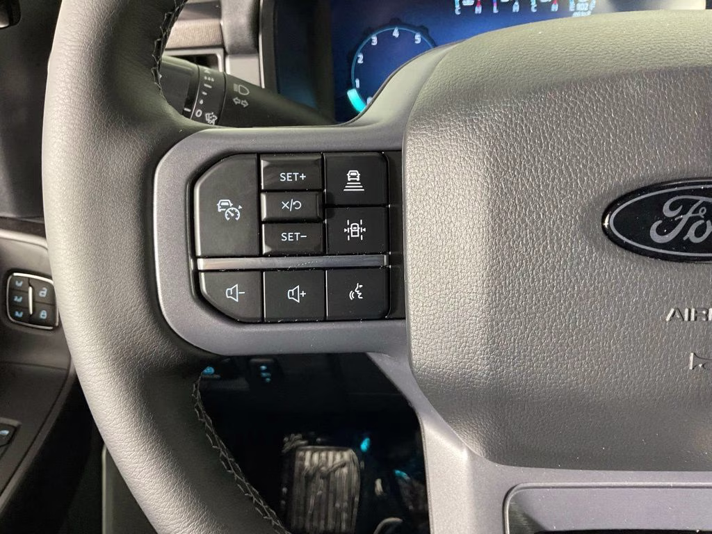 2026 Avalanche Ford F-150 Lariat 4X4 Truck