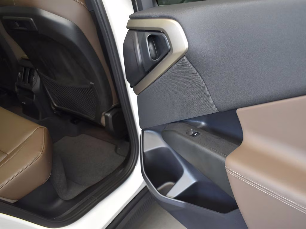 2025 Mineral White Metallic BMW X3 30 xDrive AWD SUV