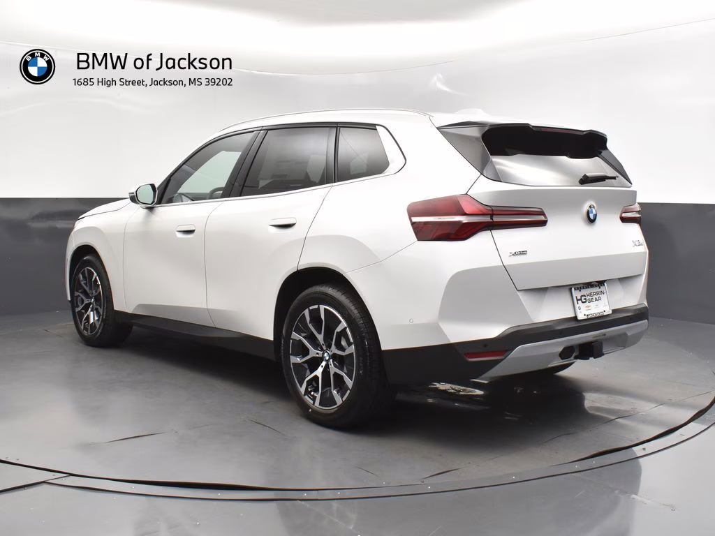 2025 Mineral White Metallic BMW X3 30 xDrive AWD SUV