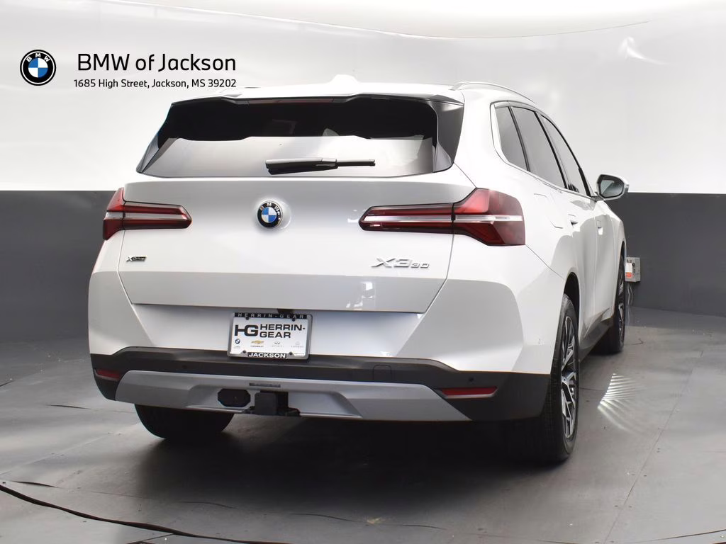 2025 Mineral White Metallic BMW X3 30 xDrive AWD SUV