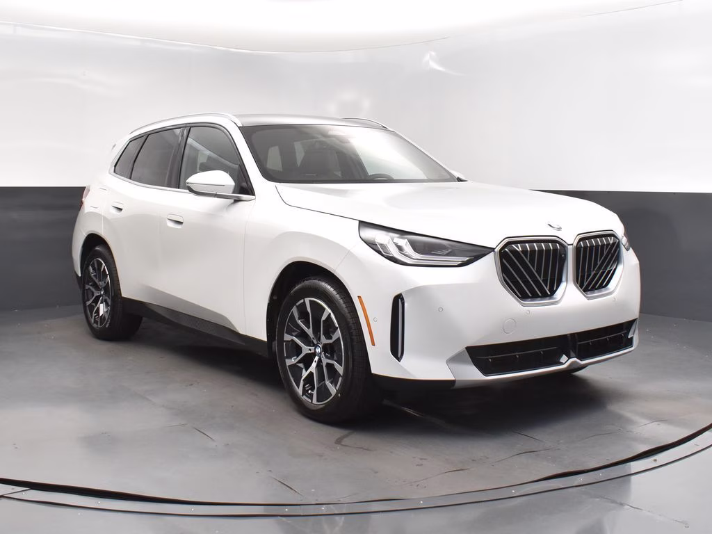 2025 White Metallic BMW X3 30 xDrive AWD SUV