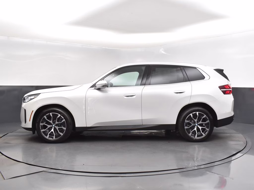 2025 White Metallic BMW X3 30 xDrive AWD SUV