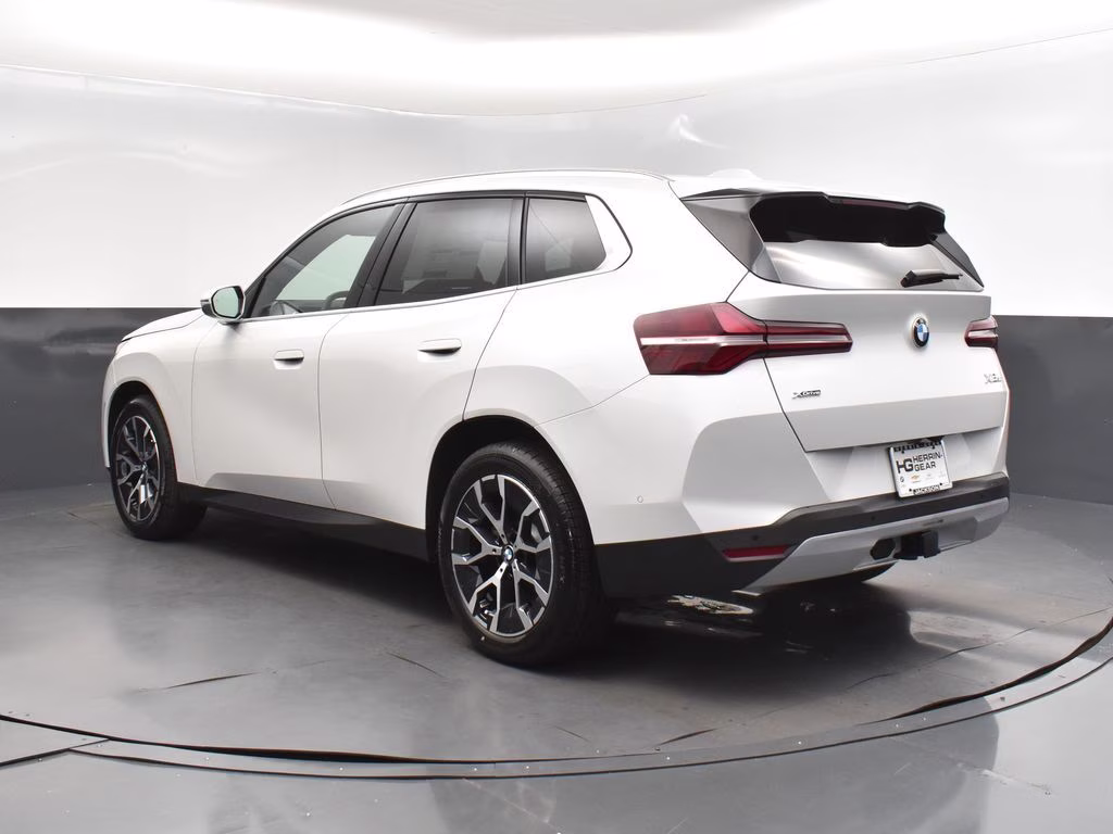 2025 White Metallic BMW X3 30 xDrive AWD SUV