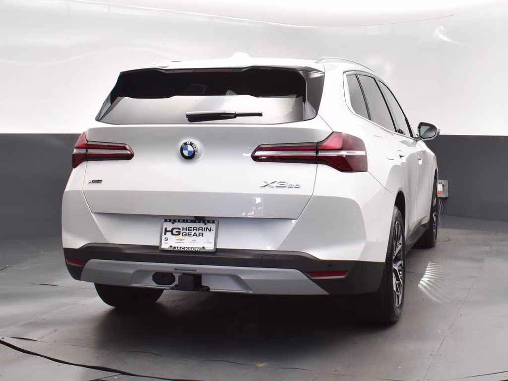 2025 White Metallic BMW X3 30 xDrive AWD SUV