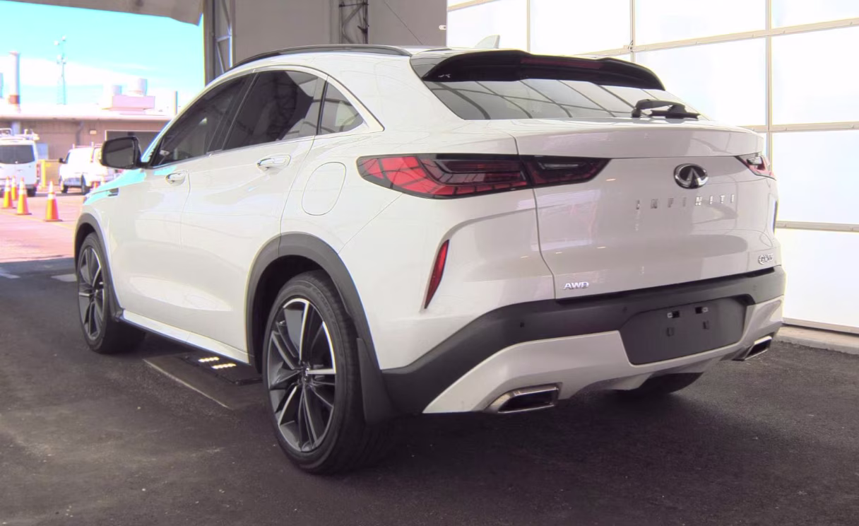2023 White INFINITI QX55 SENSORY AWD SUV