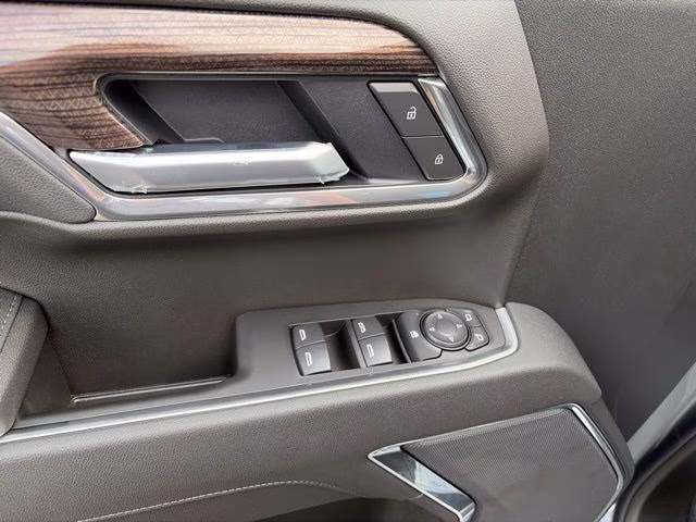 2026 Sterling Gray Metallic Chevrolet Silverado 1500 LT 4X4 Truck