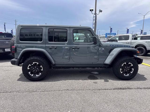 2024 Anvil Clear Coat Jeep Wrangler Rubicon 4xe 4X4 SUV