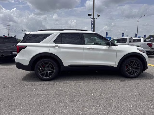 2026 White Metallic Ford Explorer ST RWD SUV
