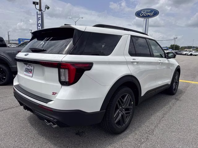 2026 White Metallic Ford Explorer ST RWD SUV