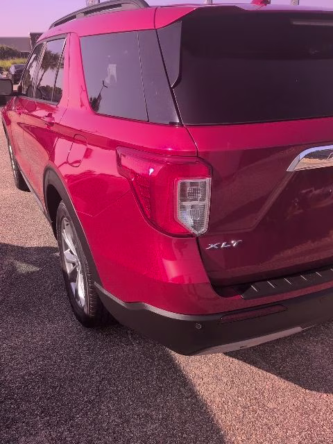 2020 Red Ford Explorer XLT RWD SUV